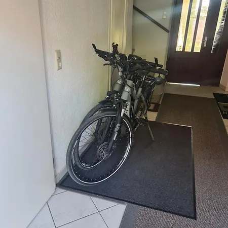 Modernisierte Wohnung, Zentral Gelegen In Historischer Altstadt *