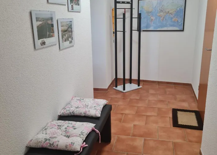 Modernisierte Wohnung, Zentral Gelegen In Historischer Altstadt *