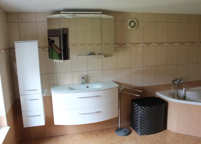 Apartman Modernisierte Wohnung, Zentral Gelegen In Historischer Altstadt *