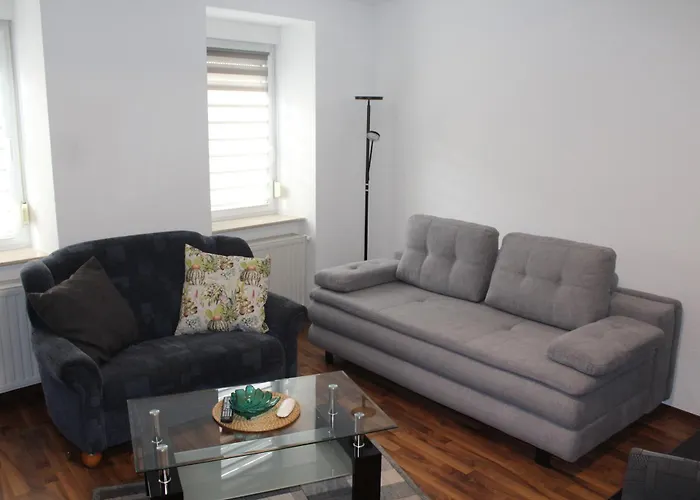 Modernisierte Wohnung, Zentral Gelegen In Historischer Altstadt *